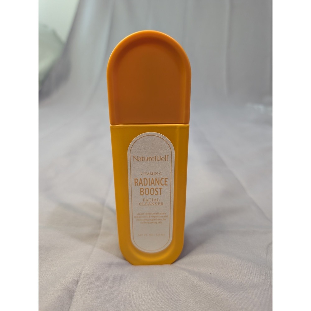 Naturewell Vitamin C Radiance Boost‎ Facial Cleanser 4.05 fl New Without Box